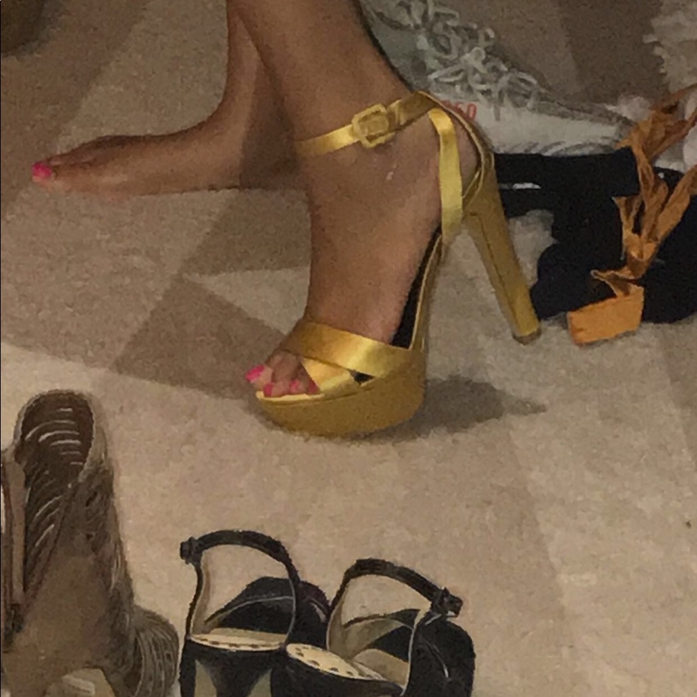 Colin Stuart heels
